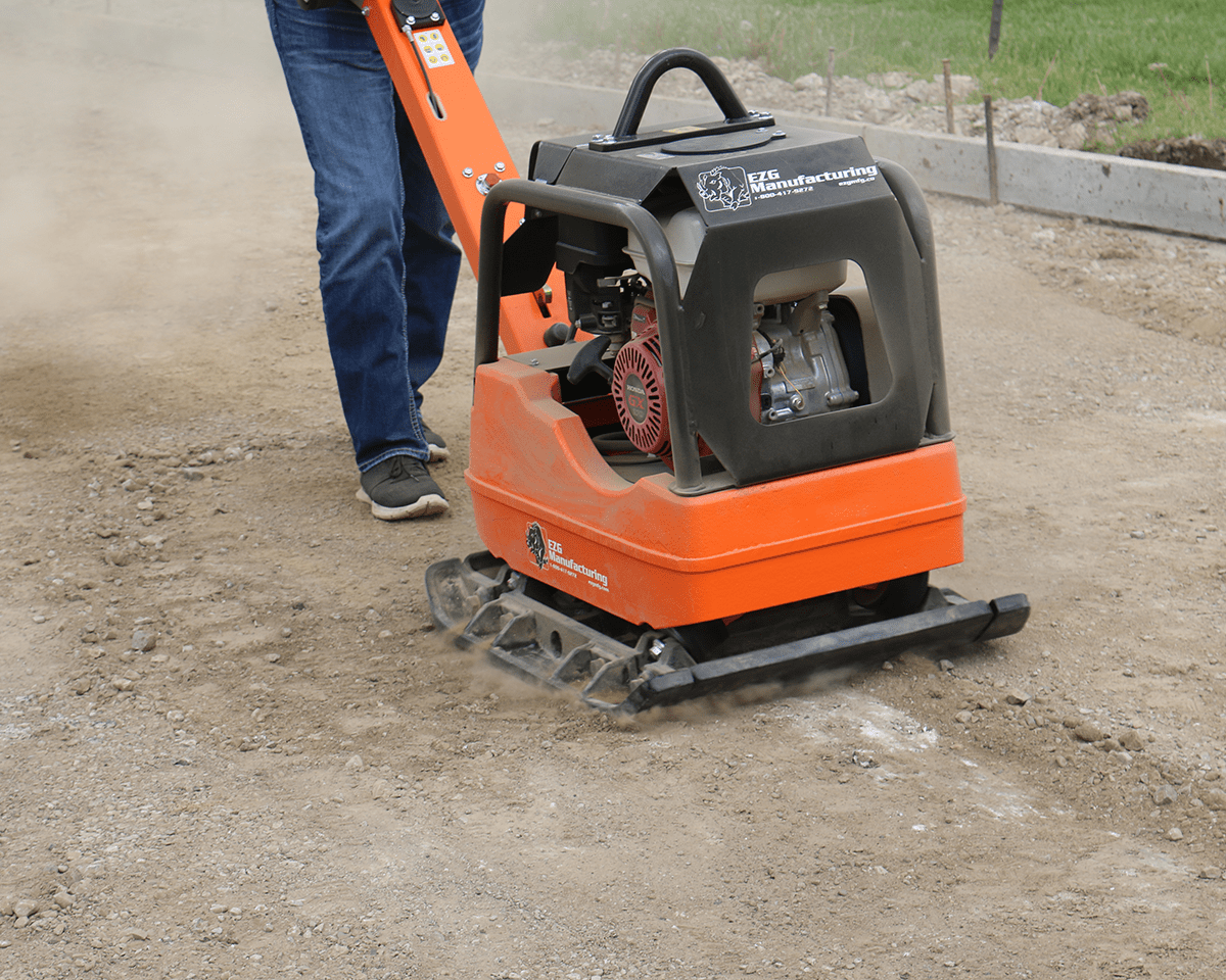 ERPC_150_200_300reversible_plate_compactor_in-use_1.png